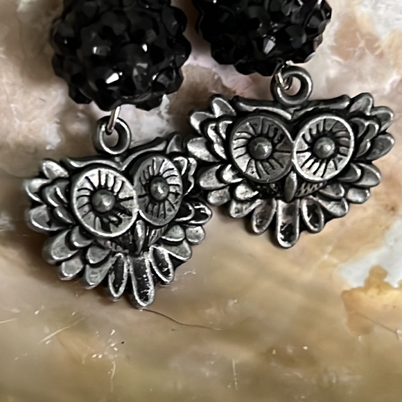 Owl Earrings. - Picture 3 of 3